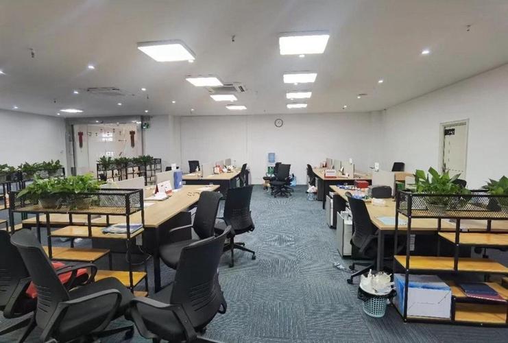 深圳松崗大田洋工業區廠房出租——配套辦公設備租賃服務，助力企業高效運營